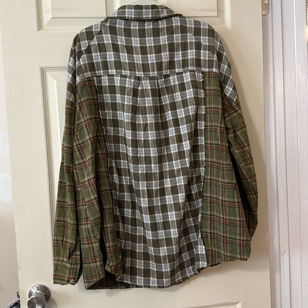 Heyson Mixed Plaid Tunic with Button front and pocket - Picture 6 of 6